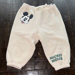 🧡6/9m Mickey Mouse H&M Town sweatpants like new gender, neutral